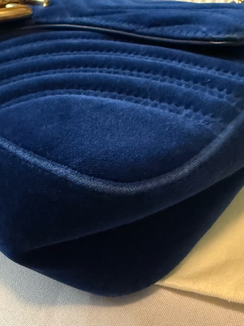 Gucci Royal Blue Velvet Marmont Shoulder Bag - Picture 5 of 12